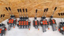 Hidraulikus elosztó Doosan DX60R-hez
