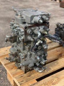 Hidraulikus elosztó hitachi zx145w-6