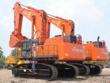 Hitachi EX1200 kotrógép alkatrész szétbontás