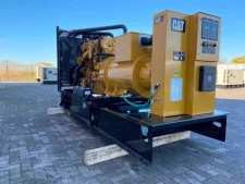 Generátor Caterpillar 716 kW CAT C32 motorral, garanciával, 2022-es évjárat