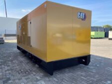 Generátor Caterpillar 850 kVA, CAT C18 motor, 2022-es, új, garanciával