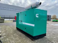 Set generátor Cummins 4BTAA motorral, 90 kVA, 2021, panel/doboz/tartály