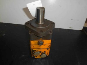 Használt danfoss hidromotor, ipari modell, sárga színű, címkével