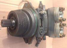 Kabint forgató hidromotor Liebherr gépekhez