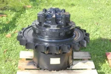 Komatsu PC240-2 hidromotoros végáttétel