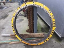 Forgókorona Komatsu PC 240-11 kotrógéphez