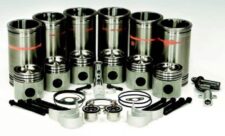 Set motor Liebherr R954D936L kotrógéphez – Dugattyúk, csapágyak és tömítések