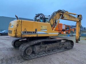 Alkatrészek liebherr r914 kotrógéphez