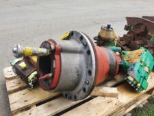 Liebherr SAT 300/213 forgatómű R 942 kotrógéphez