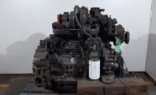 Motor Komatsu WB97S buldózer-rakodóhoz