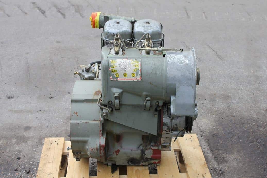 Deutz F2L511 dízelmotor 14 kW