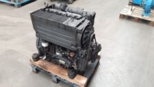 Deutz F4L1011F 4 hengeres motor