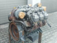 Használt Deutz V6 hengeres motor