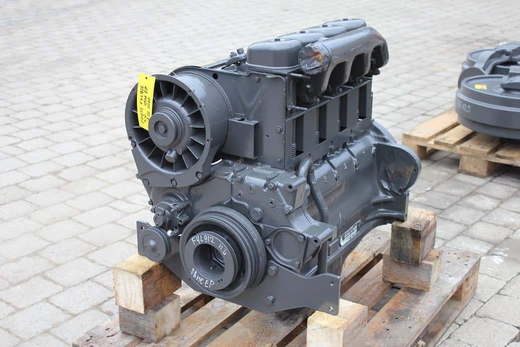 Deutz F4L912 4 hengeres dízelmotor