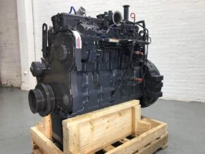 Komatsu pc300-11 kotrógép motor fa tartóval
