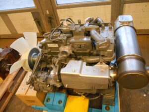 Használt isuzu motor ventilátorral és kipufogórendszerrel