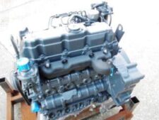 Új Kubota V2607 motor, 4 hengeres