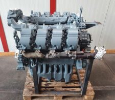 Liebherr D9508 motor, teljesen felújított, fa raklapon szállítva