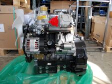 Perkins 403D-15 motor raktáron