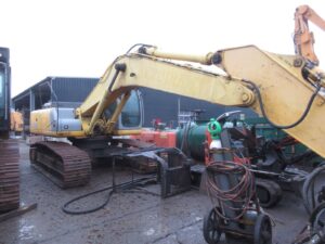 Új holland kobelco e385 kotrógép bontás