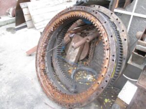 Forgókorona komatsu pw130 kotrógéphez – használt