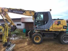 Alkatrészek New Holland MH Plus kotrógéphez
