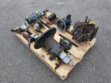 Használt alkatrészek New Holland E70-hez – Hidraulikus és mechanikus elemek