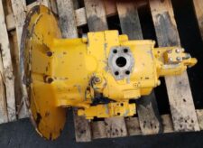 Komatsu PC180-13 kotrógép hidraulikaszivattyú, sárga, használt