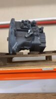 Komatsu PW180 fő hidraulikus szivattyú kotrógéphez