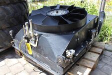 Hűtőradiátor ventilátorral Liebherr R 924-hez