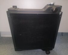 Hűtő radiátor Case 580 SLE/580 SM gépekhez
