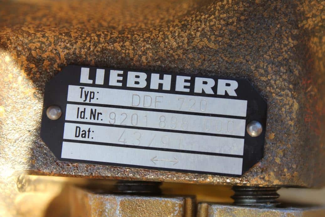 Liebherr A310 B forgatómű reduktor 98