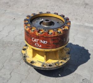 Cat 320 kotrógép forgatómű reductora