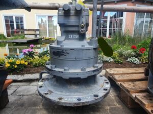 Hitachi zx250 kotrógép forgatómű reductora