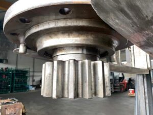 Fordulatszámcsökkentő doosan dx27z kotrógéphez