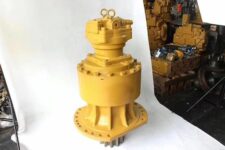 Komatsu PC120-PC350 és egyéb modellek forgatóműves reduktor, kotrógép alkatrész