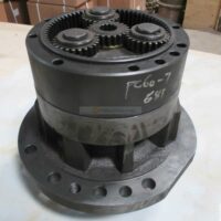 Fordítóhajtómű Bobcat 328 minikotróhoz – PC60-7 modell 681
