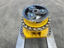 Fordítóáttétel Komatsu PC240-8 kotrógéphez