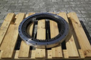 Forgó csapágy caterpillar 307 kotrógéphez