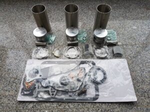 Kubota v2607 motor szett – dugattyúk, perselyek, tömítések és szerelési alkatrészek