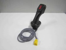 Joystick Terex/Schaeff kábellel és sárga csatlakozóval