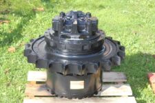 Komatsu PC 240-12 végáttétel