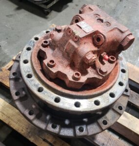 Végáttétel hitachi ex200-11 kotrógéphez