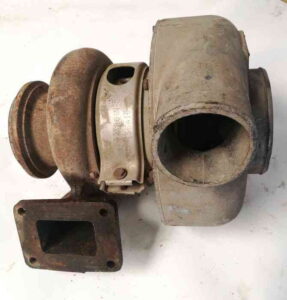 Turbófeltöltő cummins nt855 motorhoz
