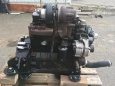 Teljes Cummins B3.9-C motor