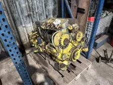 Teljes Deutz F4L912 motor